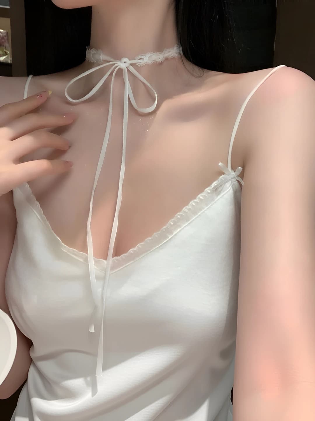 Women's white lace choker with bow, long, clavicle chain, design element: bow, style: japanese and korean