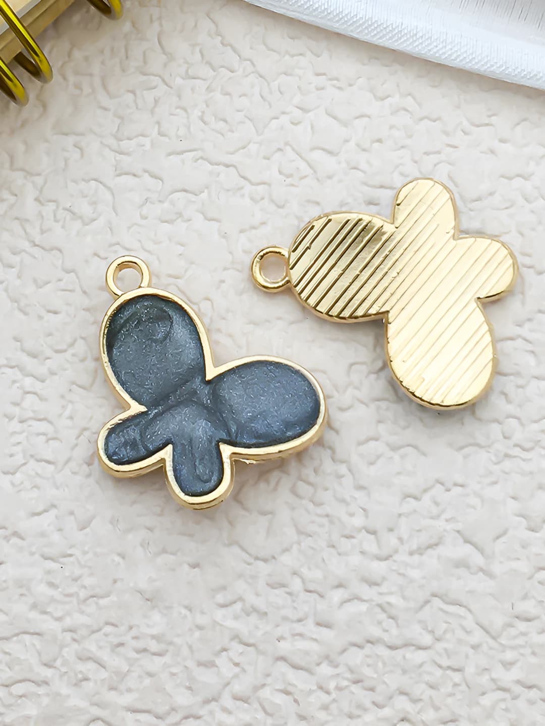 1 шт Чёрный эмаль бабочка 17x13mm