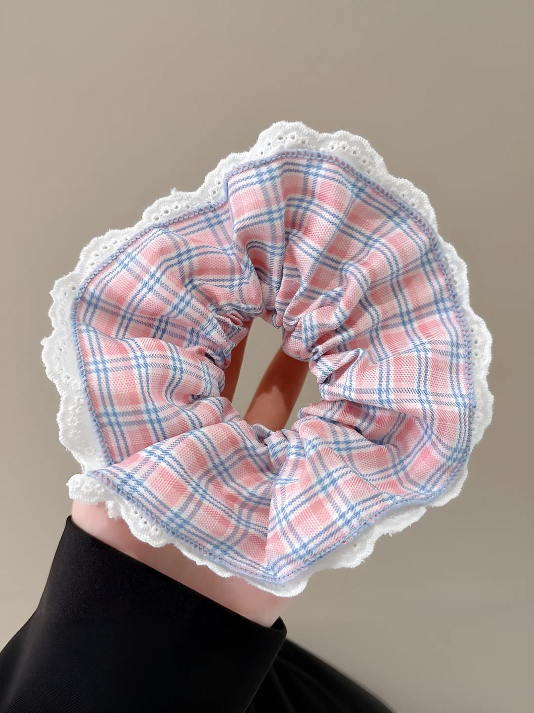 3# Pink small check, white lace, ~17 cm
