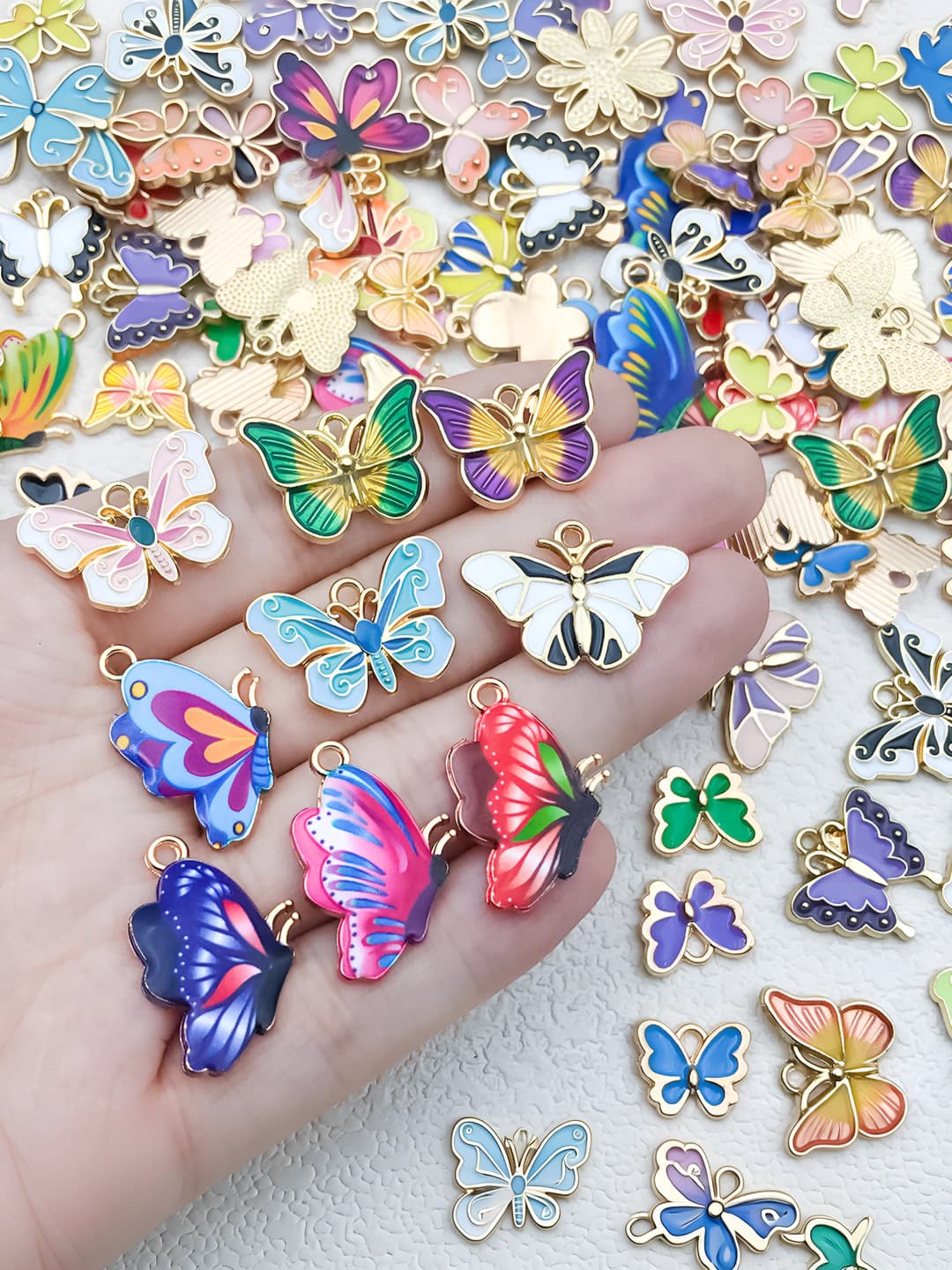 100 pc random enamel 108.9g-SN1292