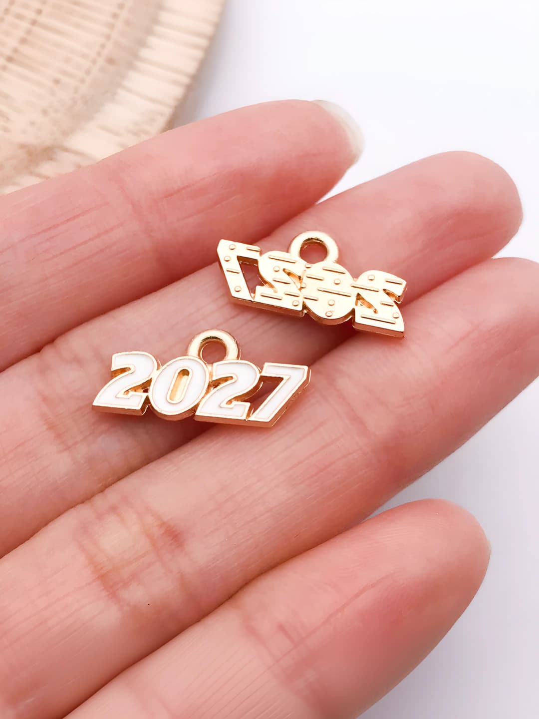1 шт белый капля 2027 цифра 9x18mm-0.7g
