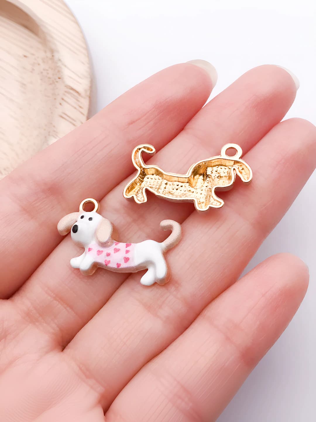 Pink dog, heart, 23.5x15mm
