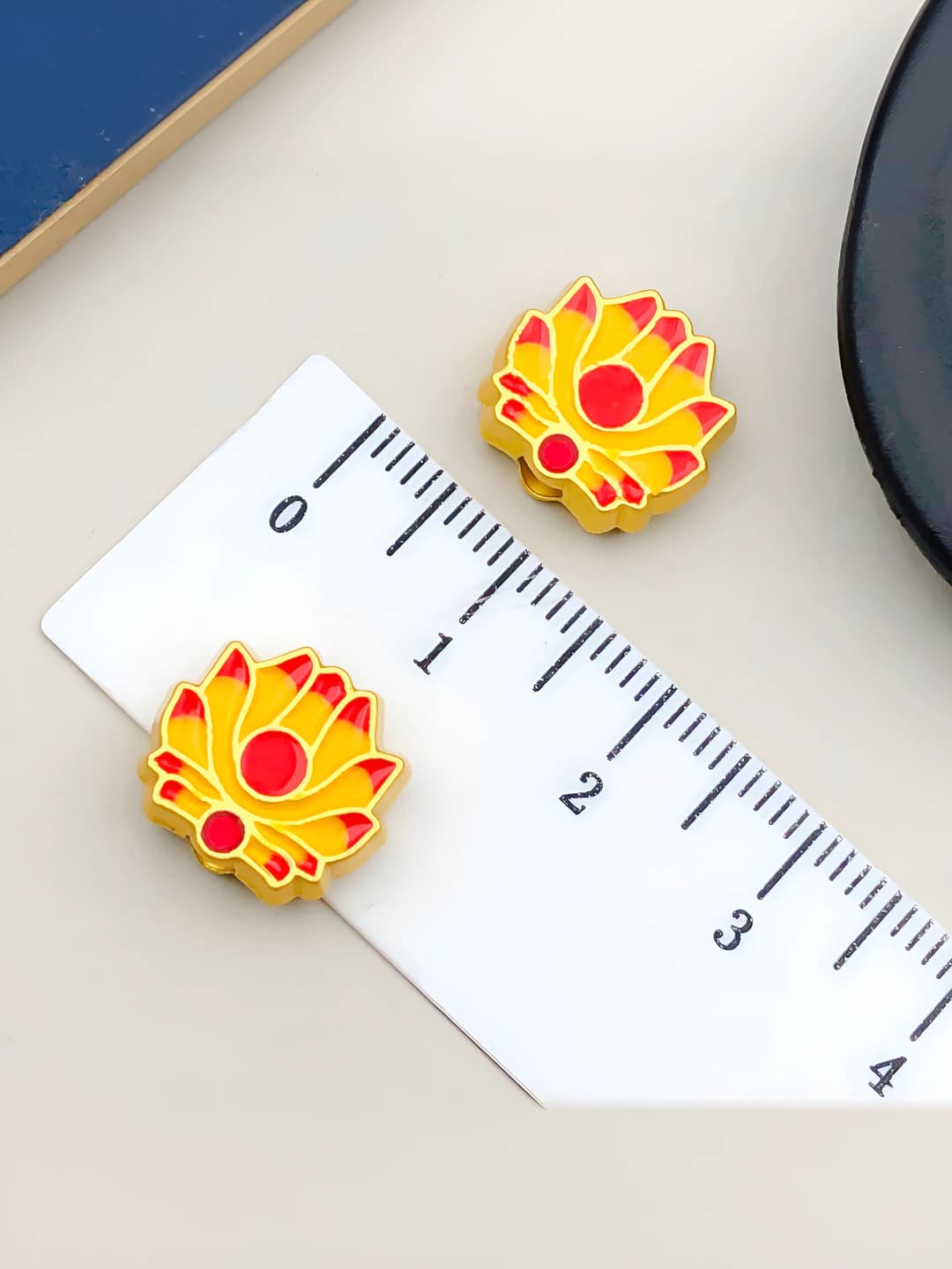 1 pc Orange-blue lotus 13x12mm-2.45g-3-22844