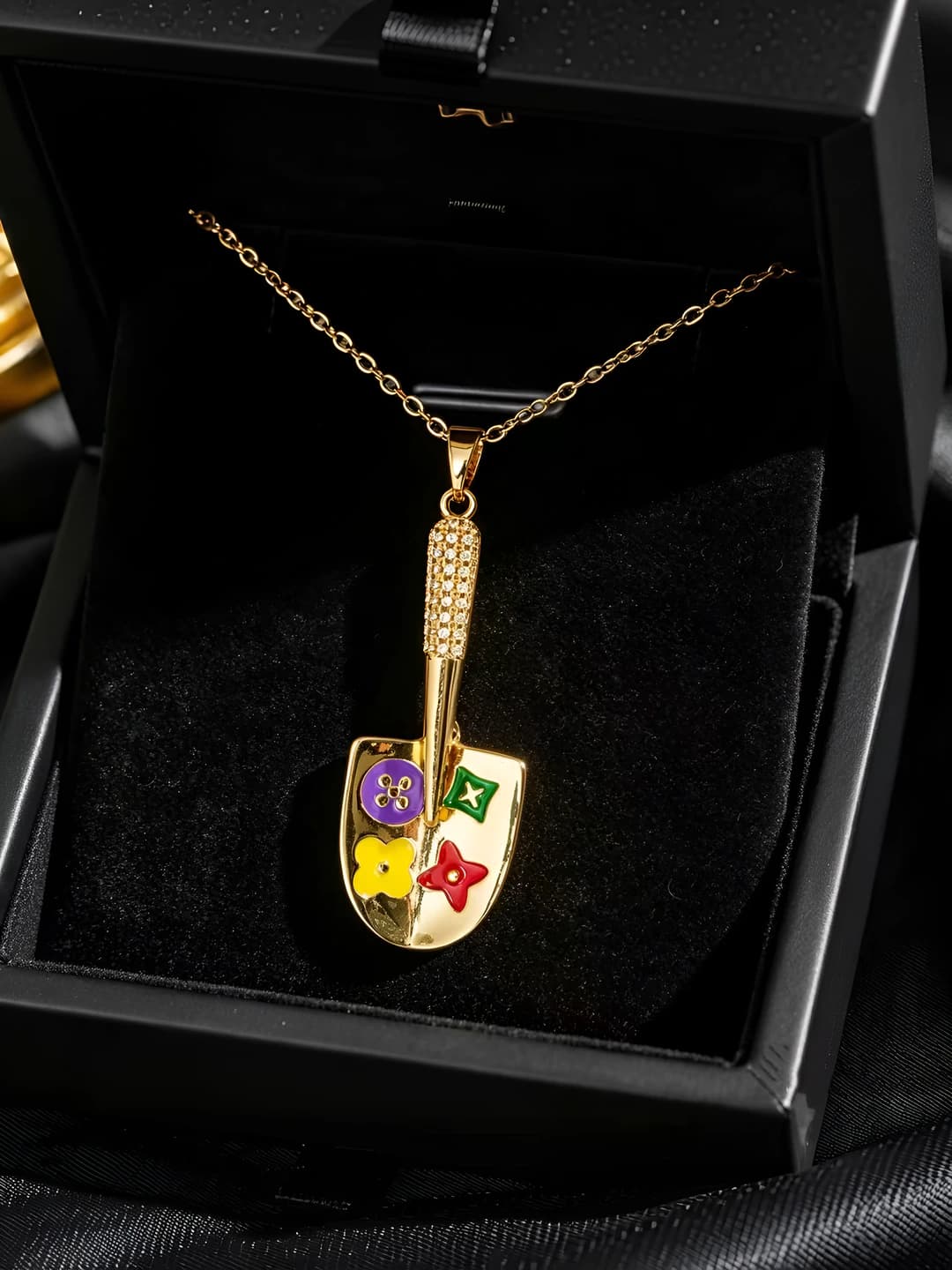652 Qo'chqor shaklidagi zanjir - Oltin rang-barang