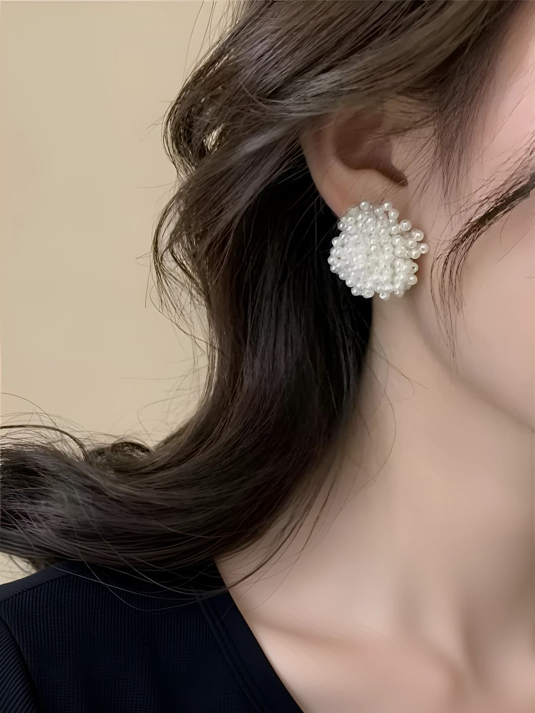 1# Pair of pearl studs