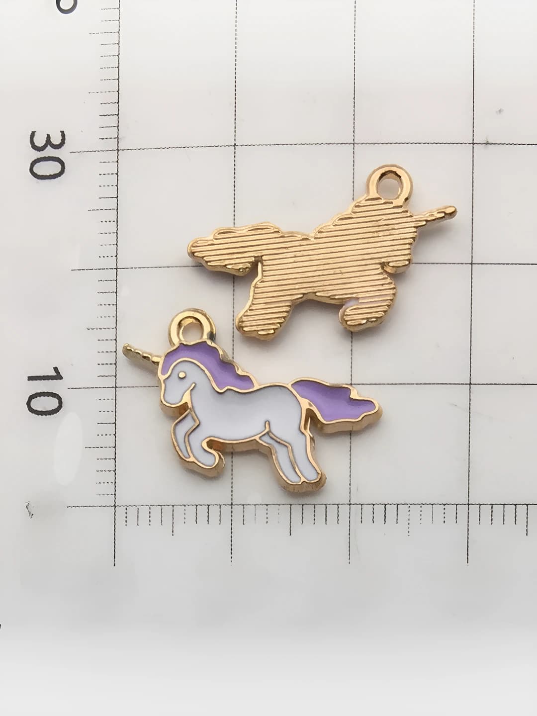 Moyli binafsha-oq yuguruvchi yunon 14x17mm-sink qotishma-0.9g