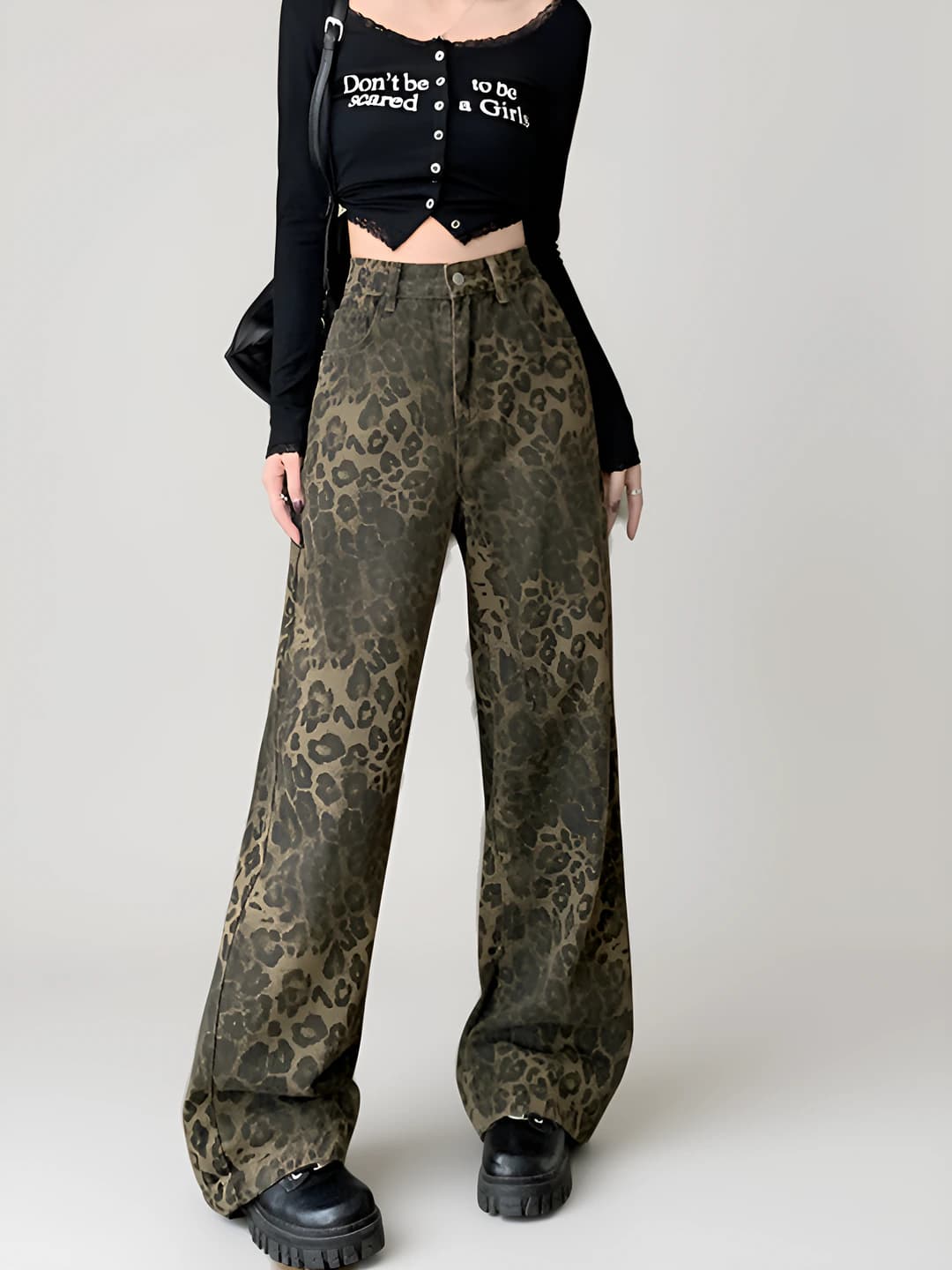 Women's wide and flared jeans, spring-autumn, high-waisted, loose fit, straight cut, slimming, leopard print, distressed