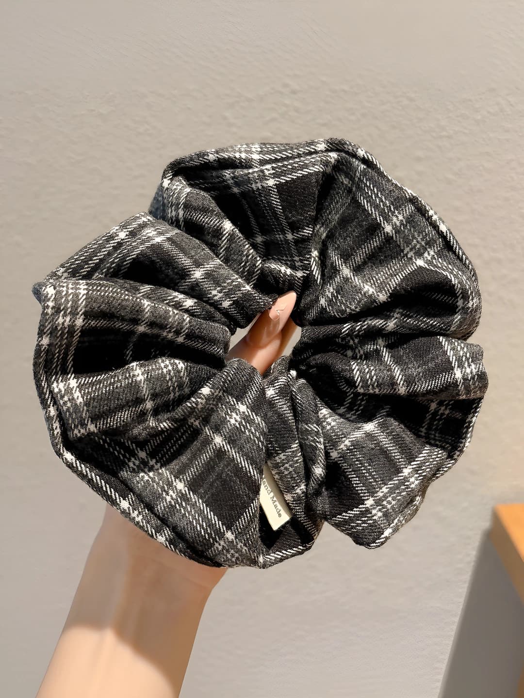 Kul-qora katakli soch tasi ~14 cm