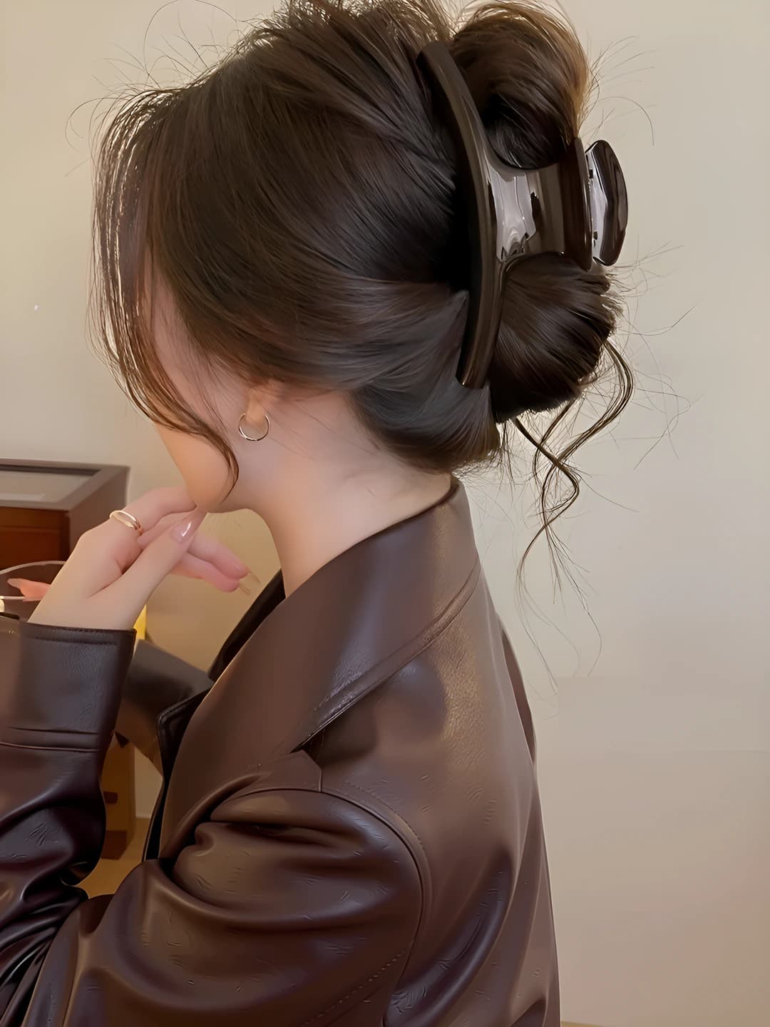 Chocolate brown clip 11.5 cm
