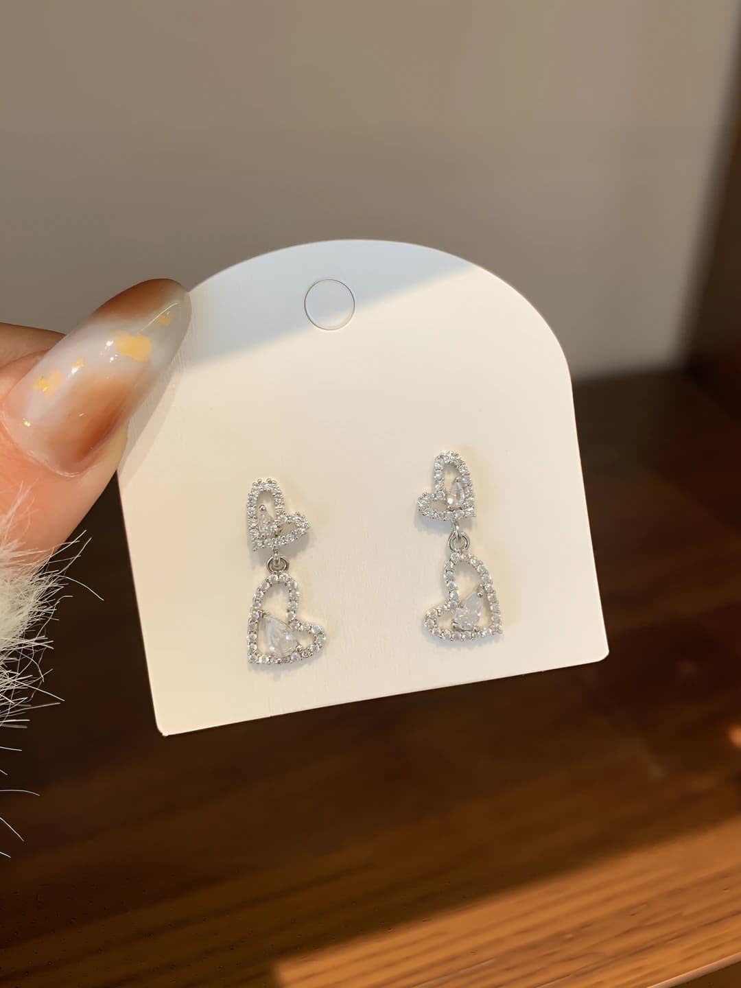 Women's heart-shaped zirconia drop earrings in Korean style, fully paved, cut-out double heart, copper, 925 silver post, elegant and light luxury style