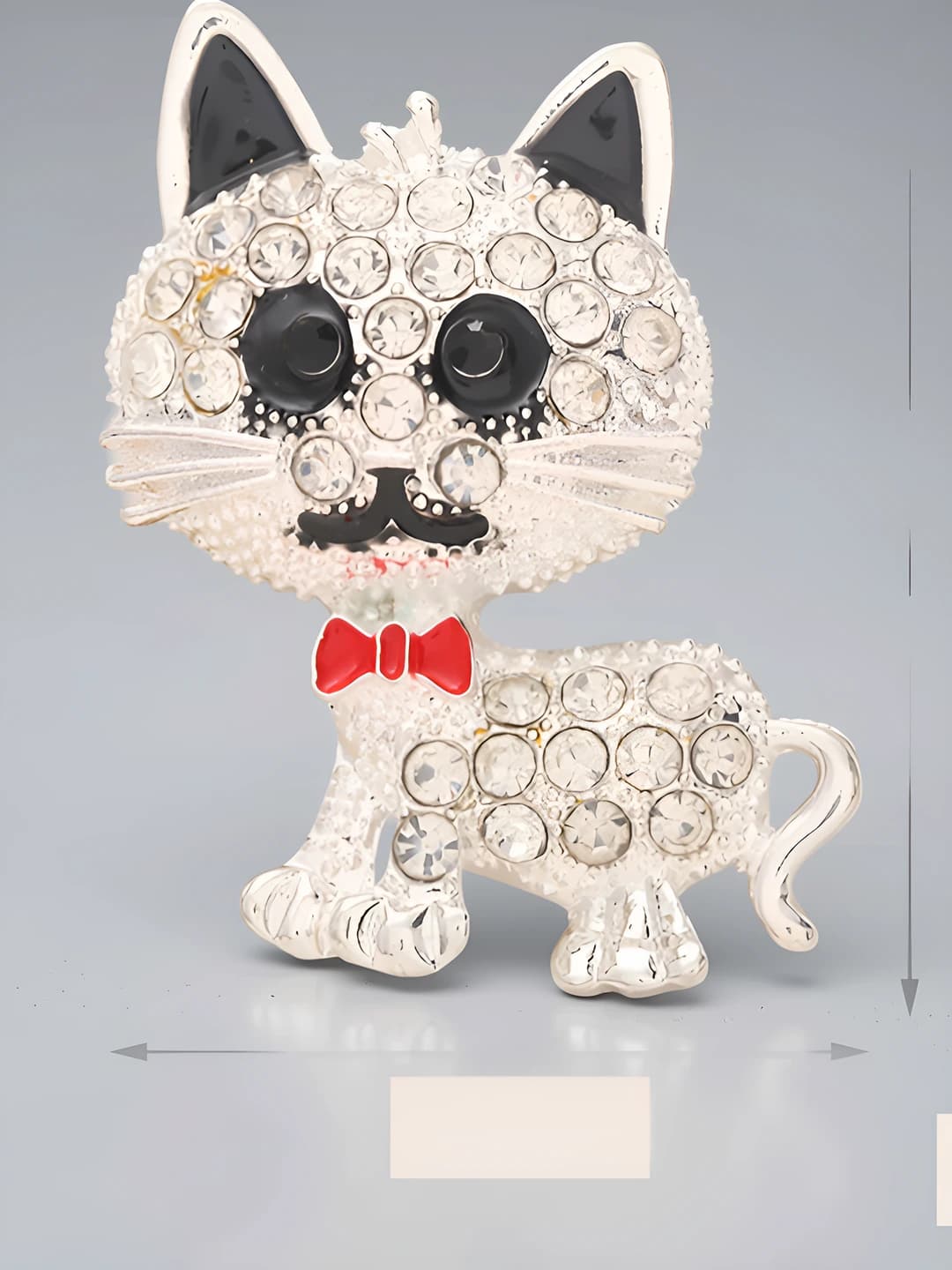 D1115 Cat (silver, red)