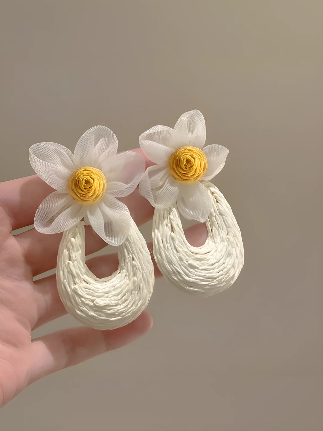 White straw flower earrings