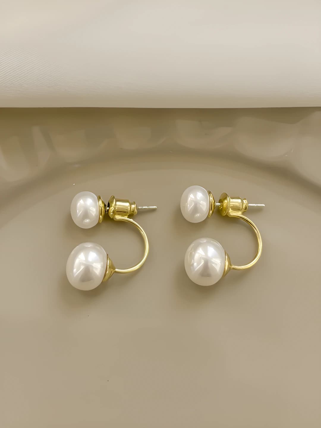 White pearl studs (925 silver post)