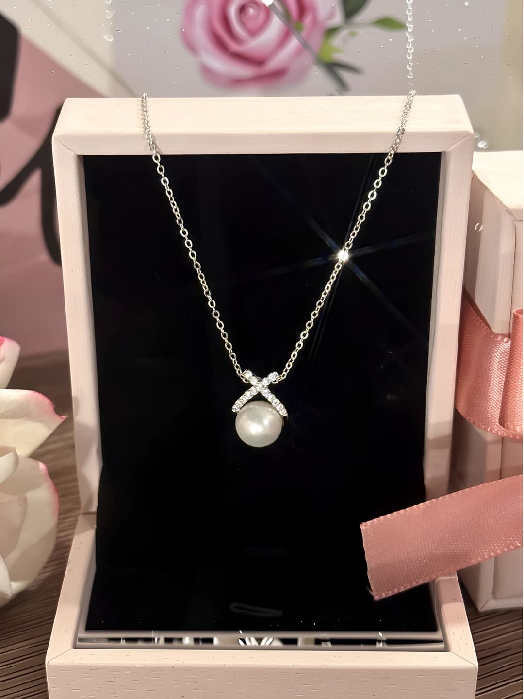 Women's pearl pendant necklace: geometric design, versatile, 41-50 cm