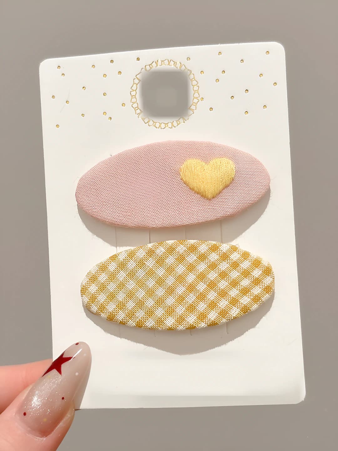 1# Yellow heart pair clip, ~5.2 cm