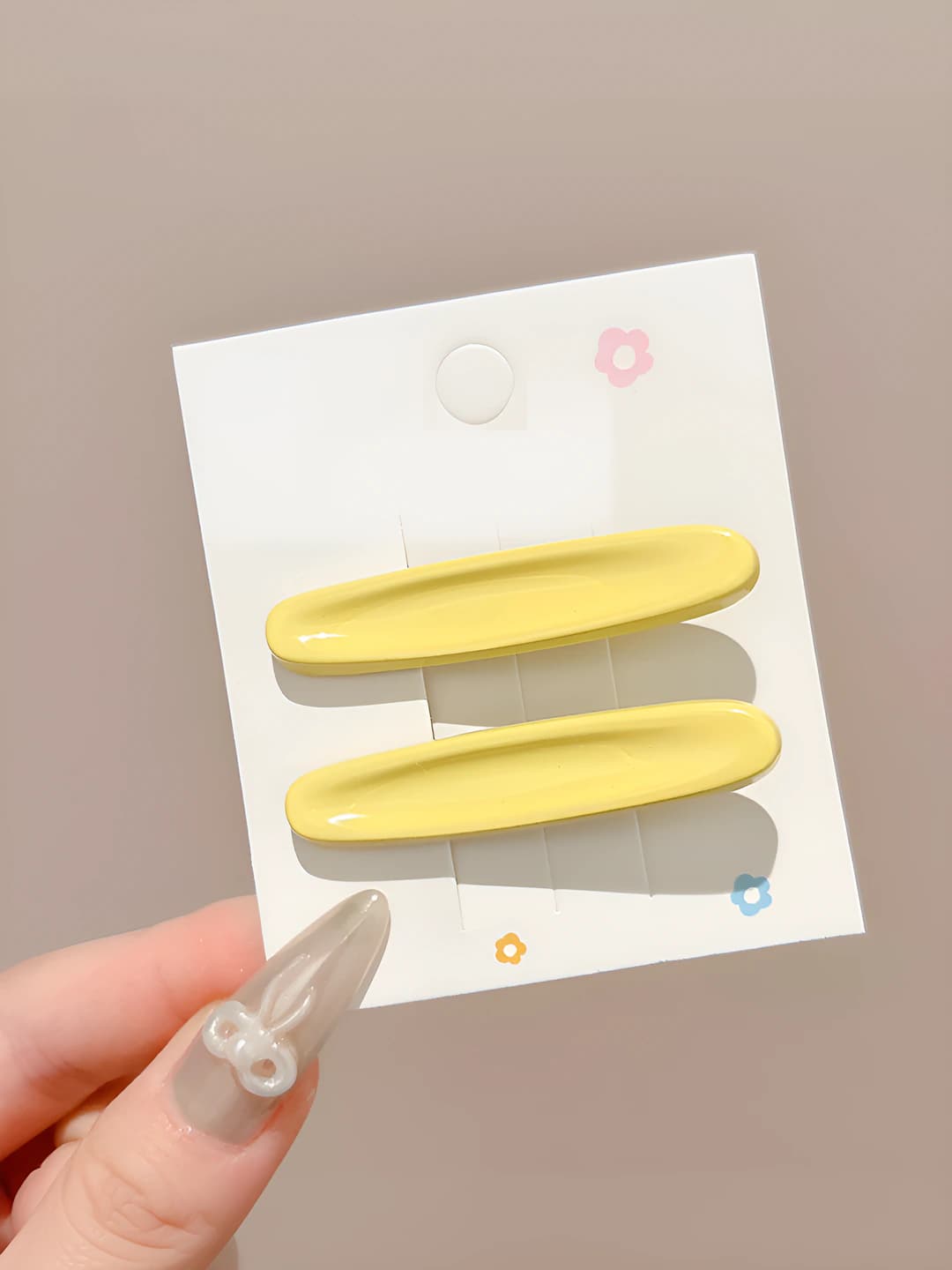 5# Rangli oval gulli soch to'g'asi Sariq rang Juft ~5.2cm