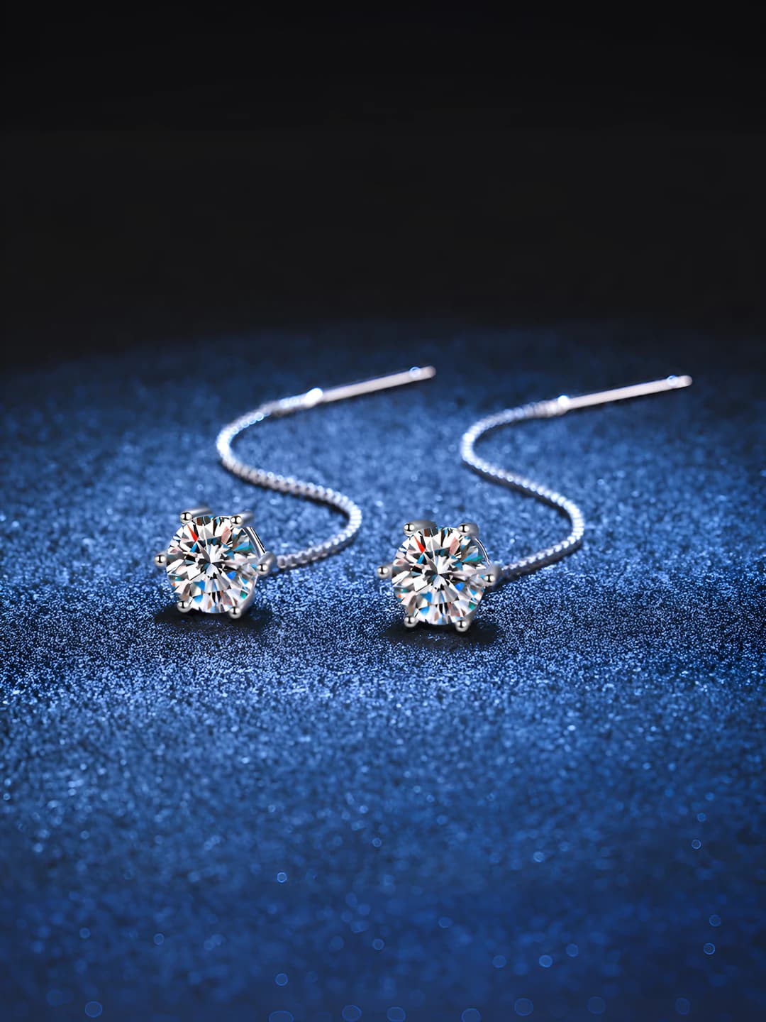 Women's single zircon earrings in copper, minimalist cold style design