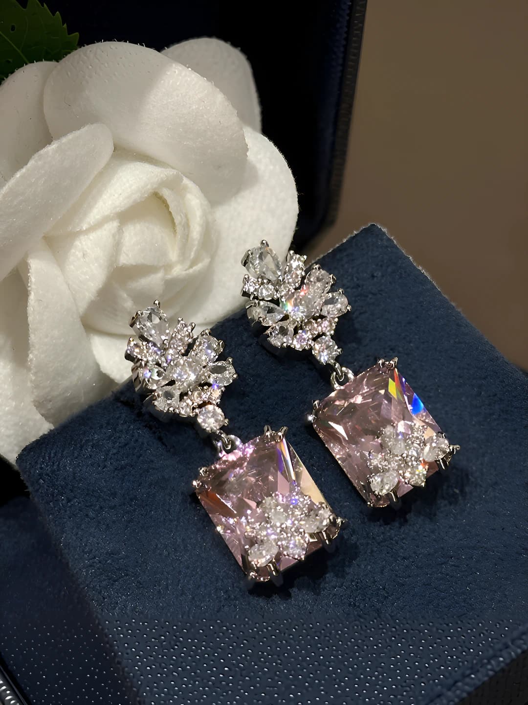 Women's geometric earrings with zircon inlay, retro style