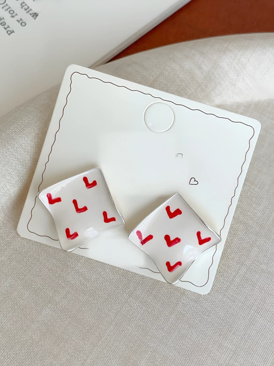 FKW3 Red heart square
