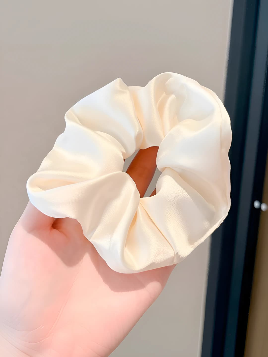 Milk white, 12 cm