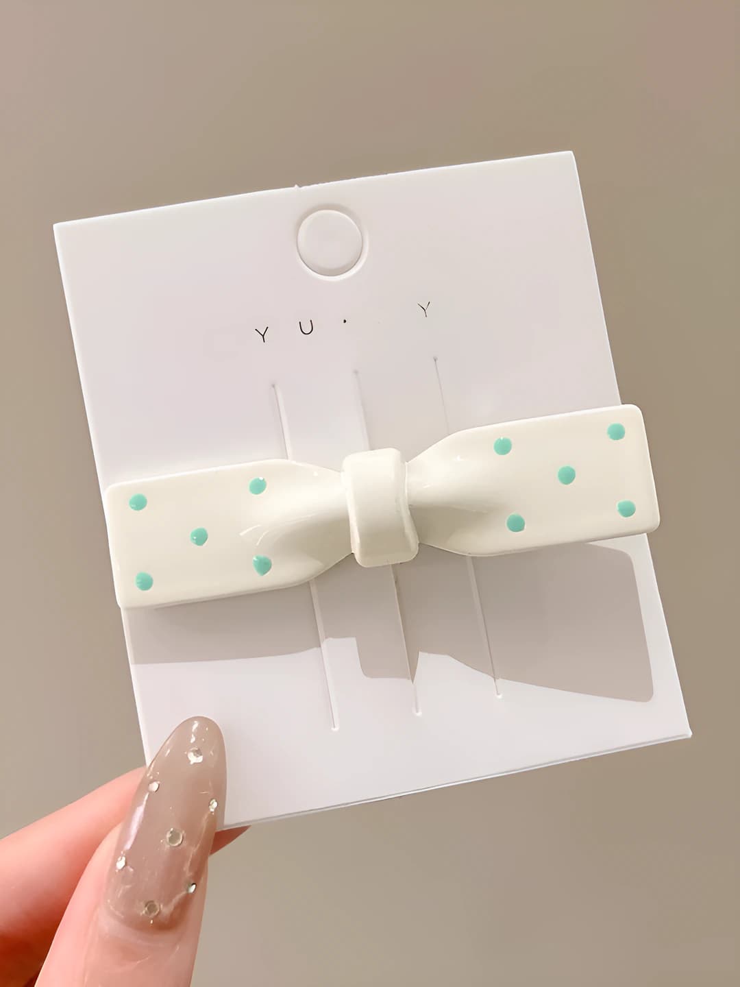 1# Bej ellips soch qisqichi ~6.5 cm