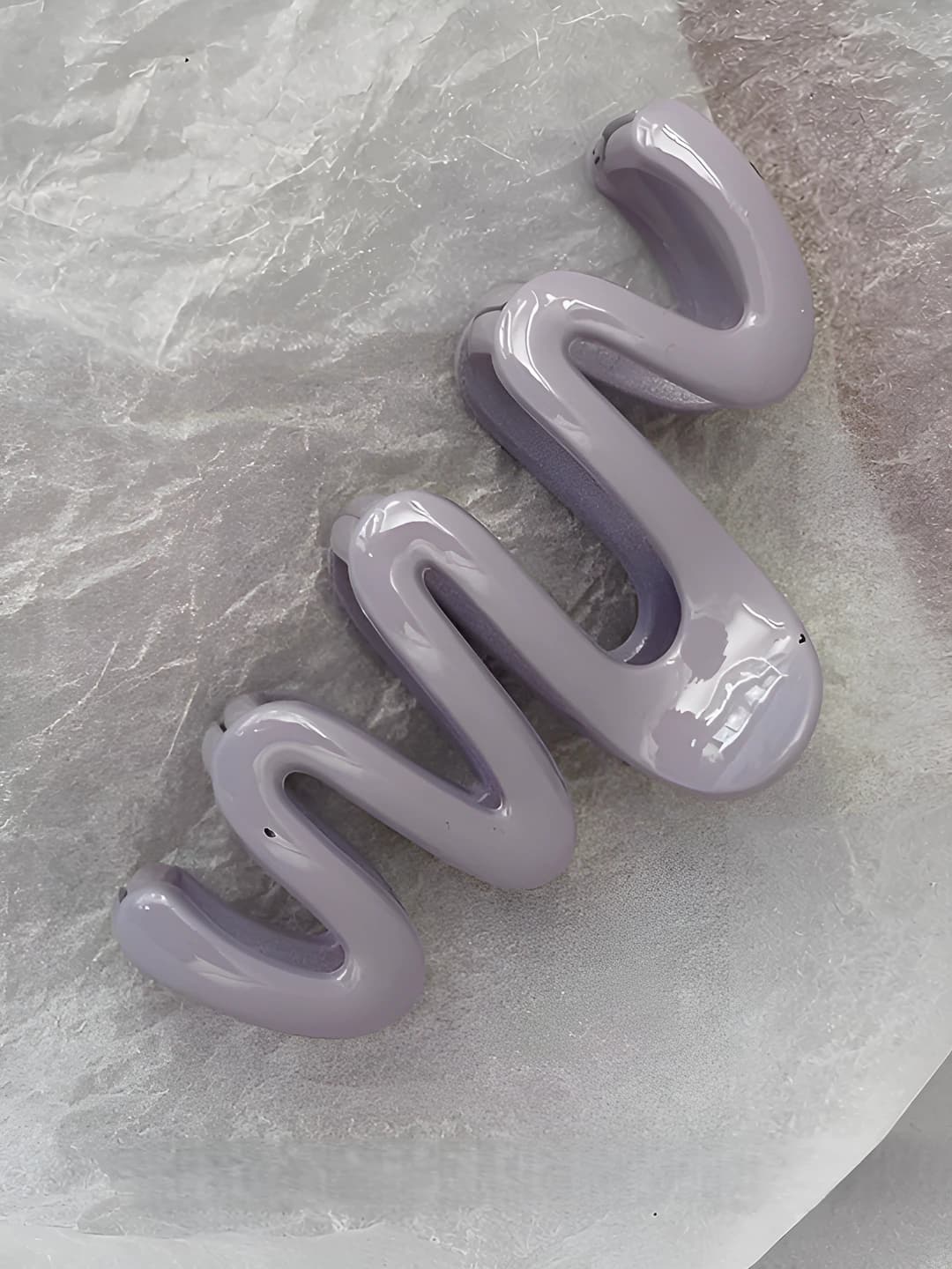 Light purple hair clip