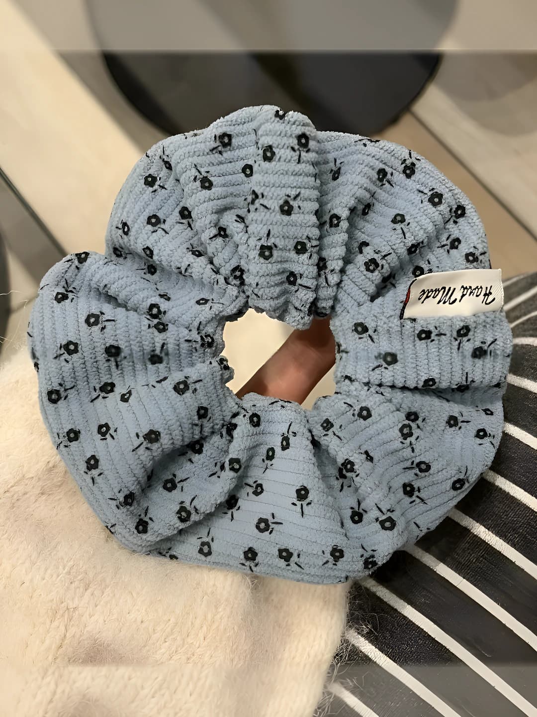 Light blue floral - 12 cm