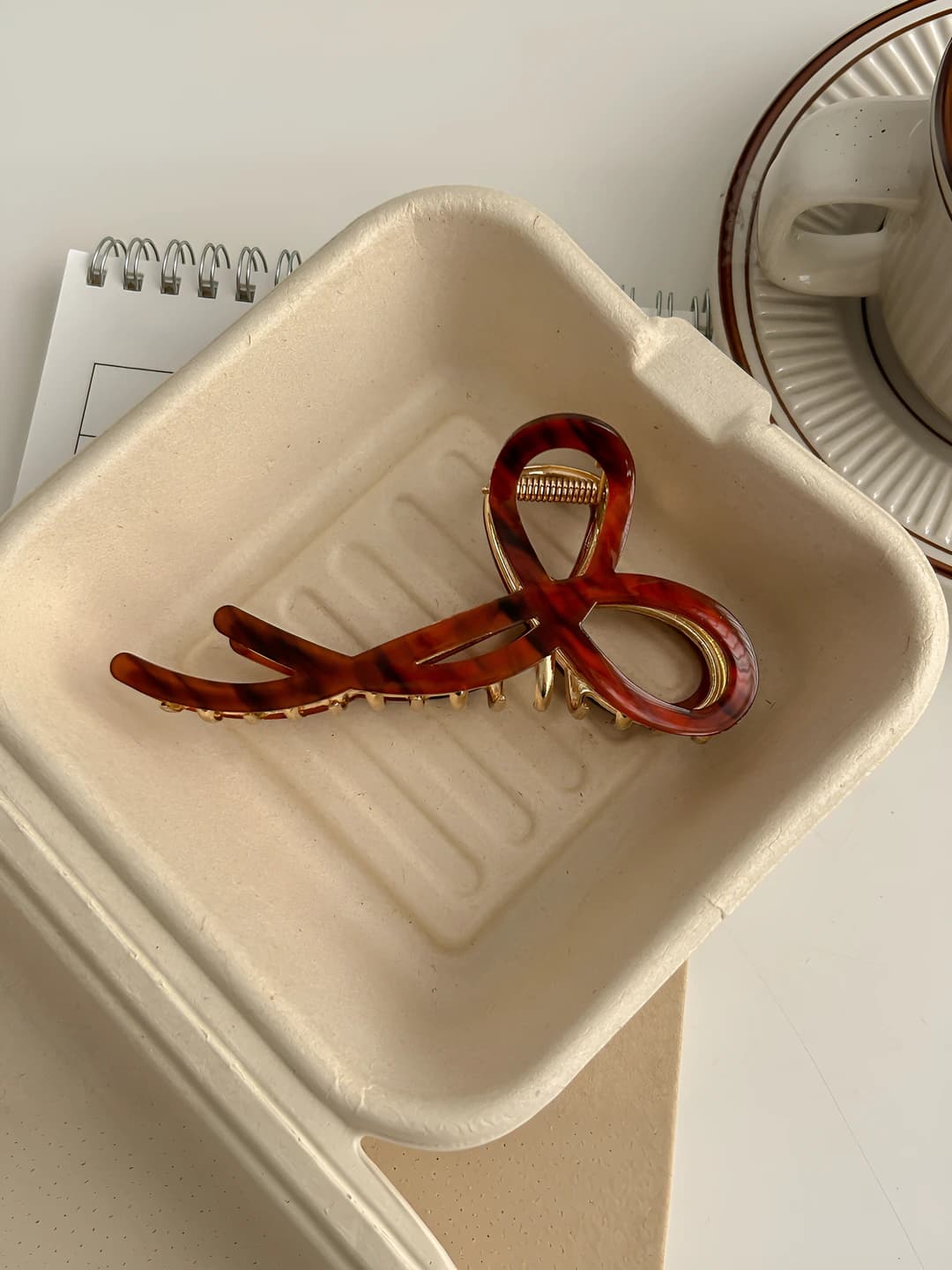 Бордовый