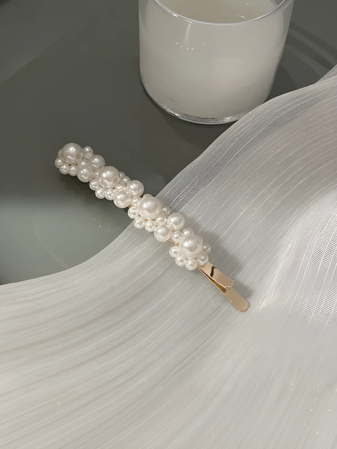 83# Variant B, gold, small, 4 pearls