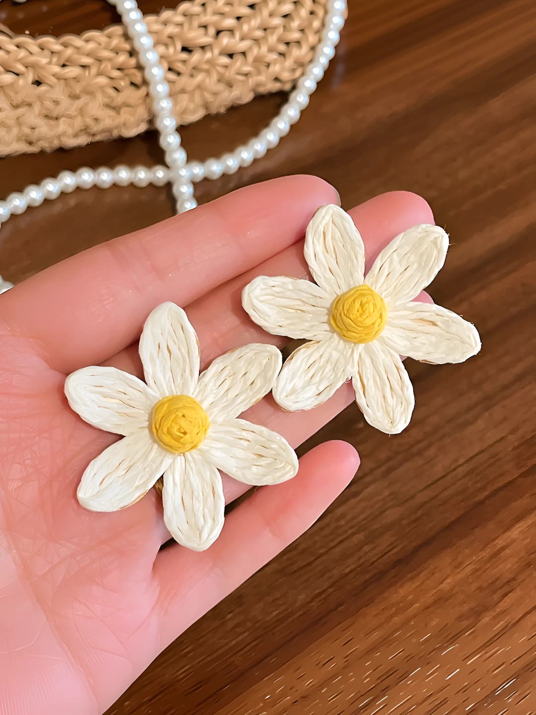 Off-white six-petal flower stud earrings