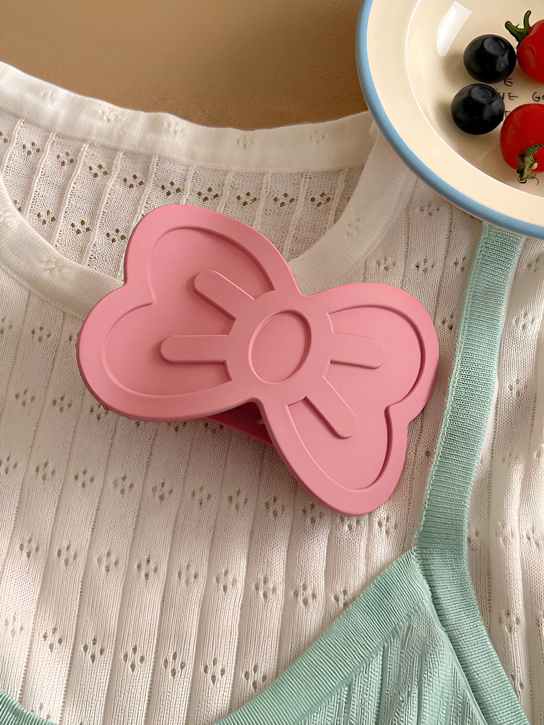 Pink bow