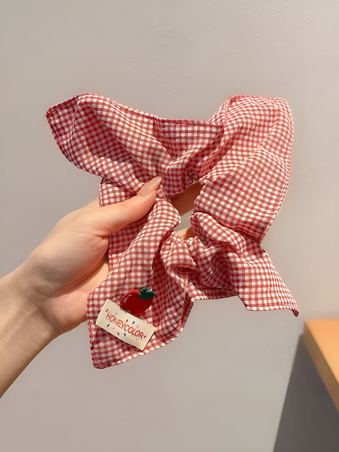 Красный клетчатый платок резинка ~21 см