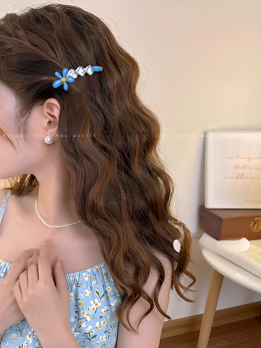 Blue heart floral rhinestone hair clip ~6.5 cm