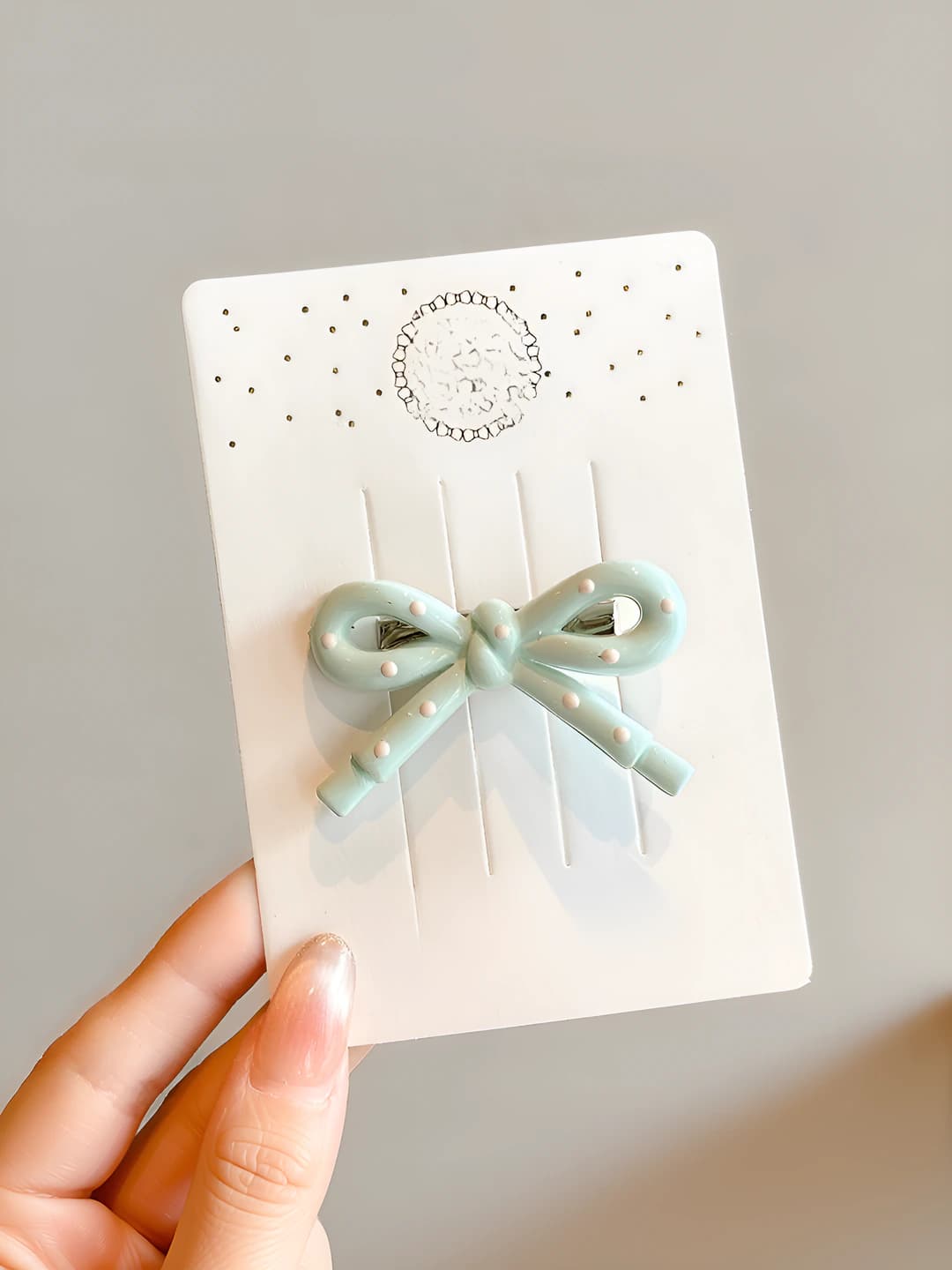 2# Mint green ~5 cm