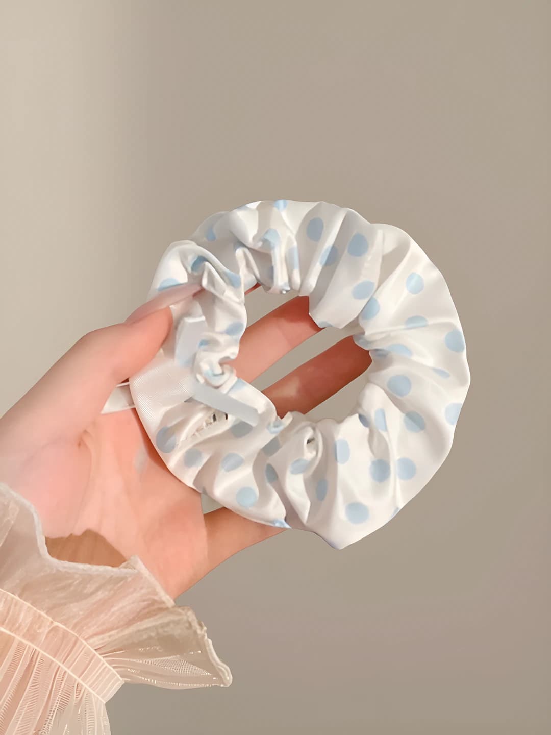 6 polka dot hair tie