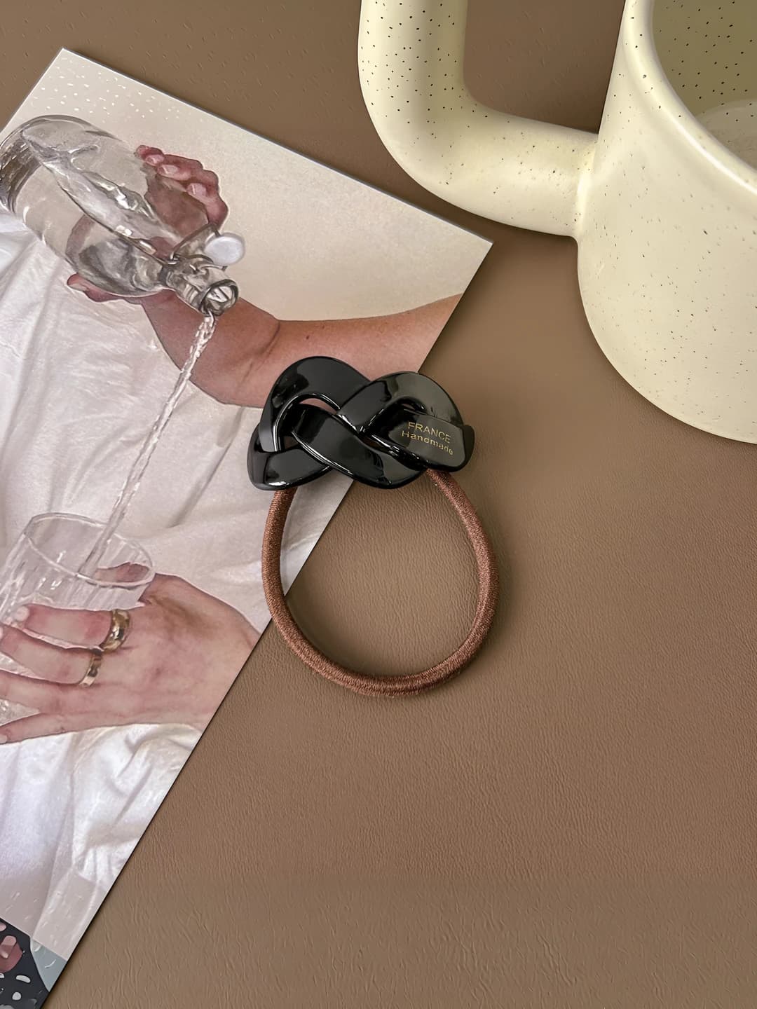 Twisted hair tie