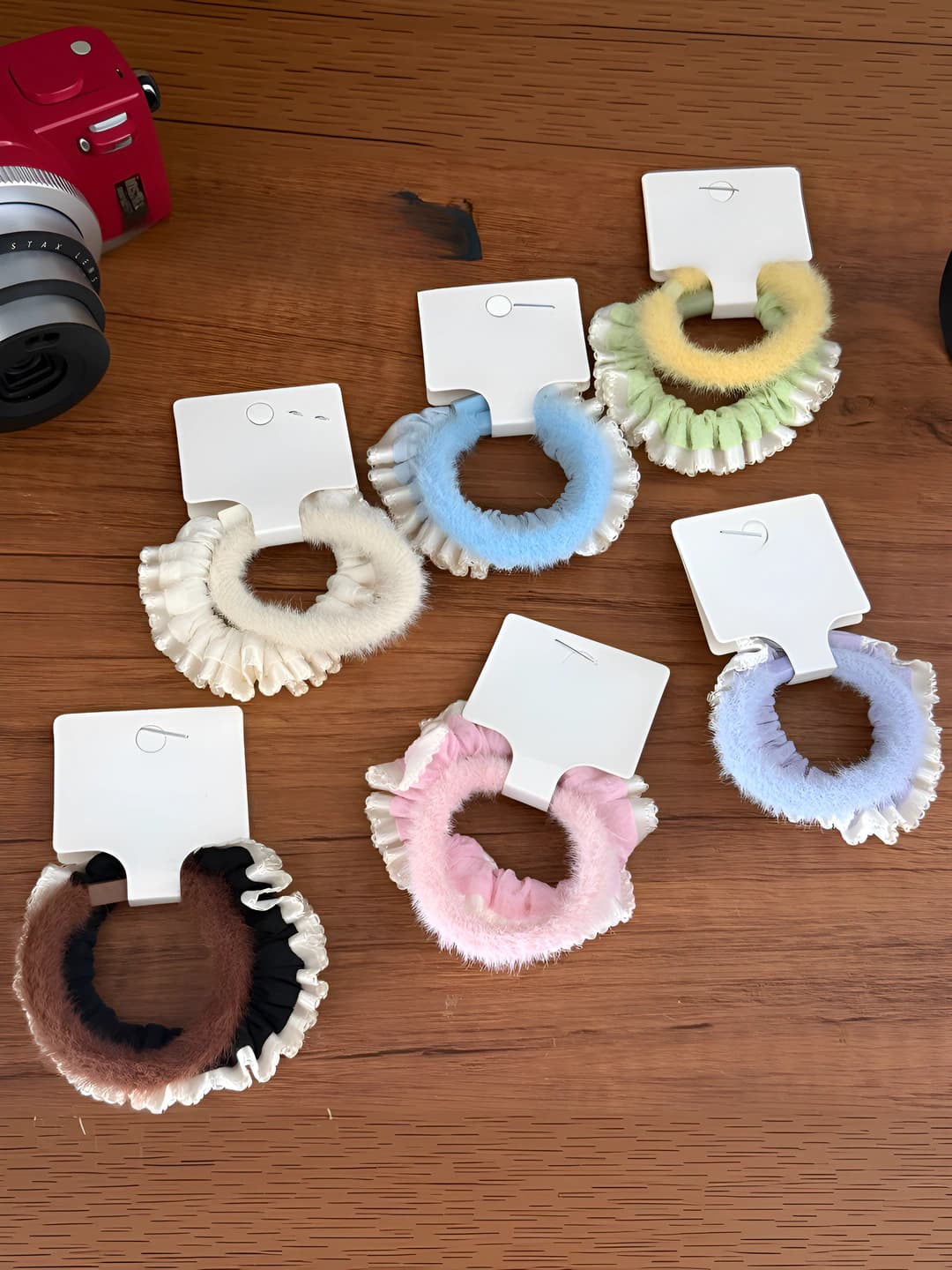 Women's stretchy hair ties with lace and plush, cute cartoon style hair accessories