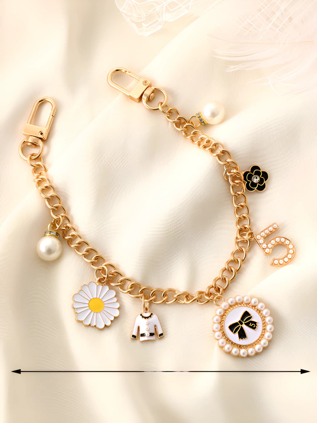 Цепочка в стиле Chanel с бантом