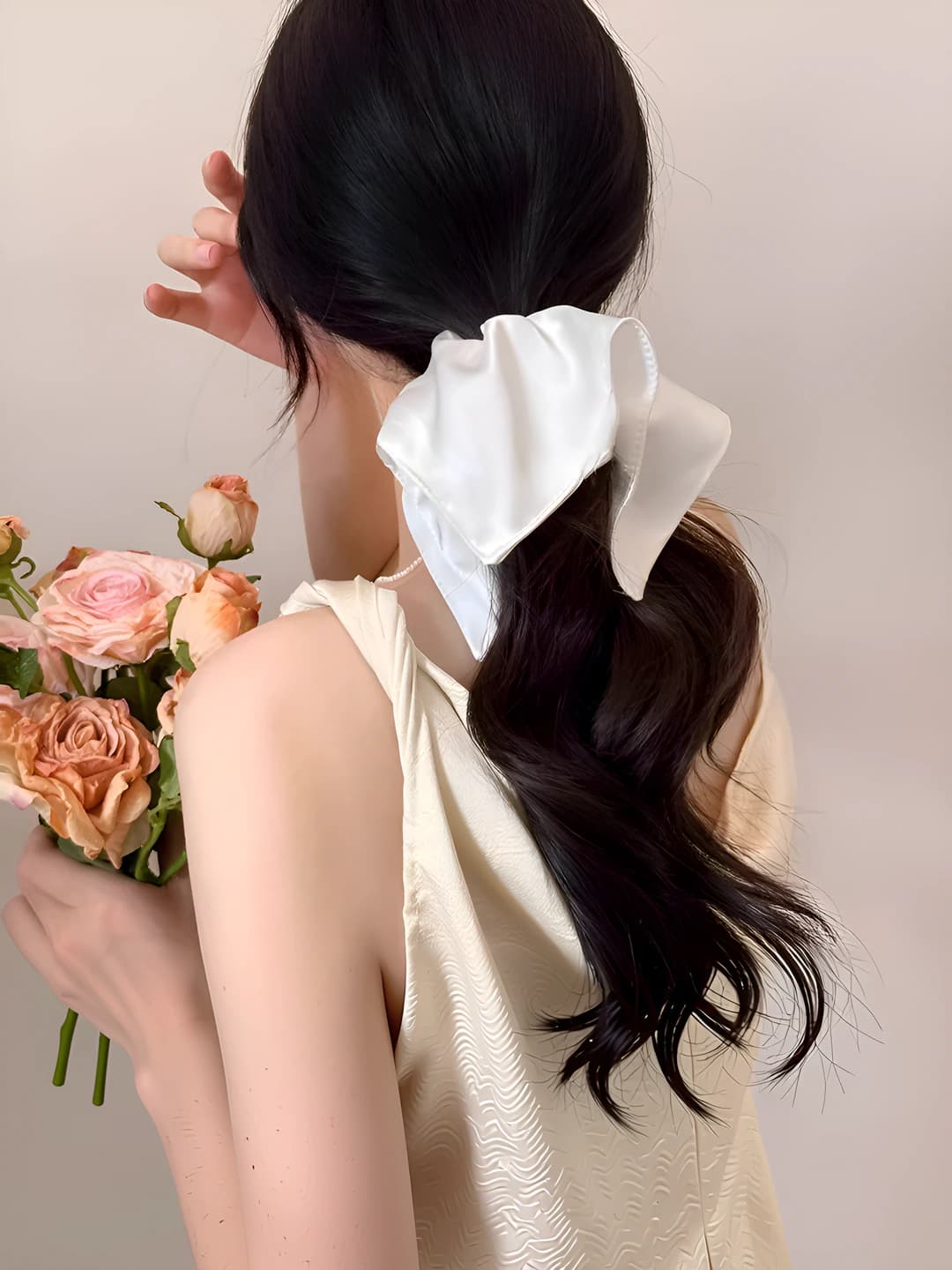 2# Satin square fabric white 22 cm