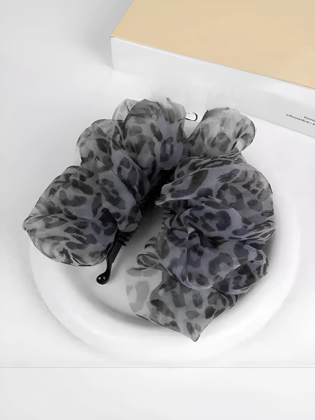 Light grey leopard