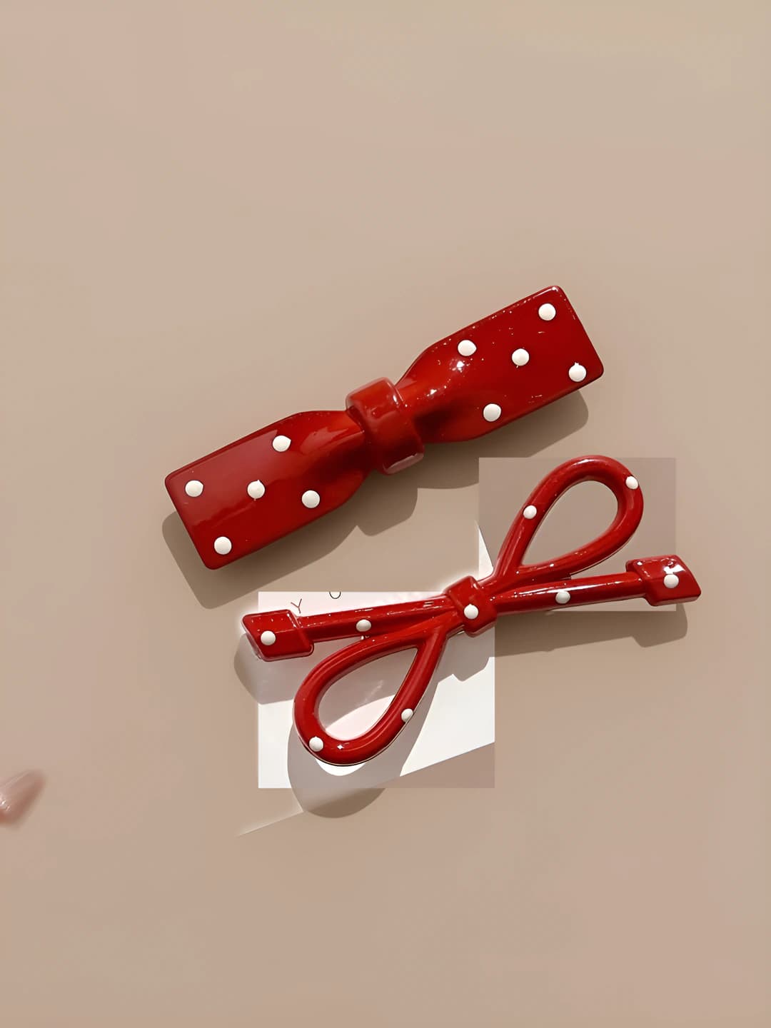 Red polka dot, 1 pair