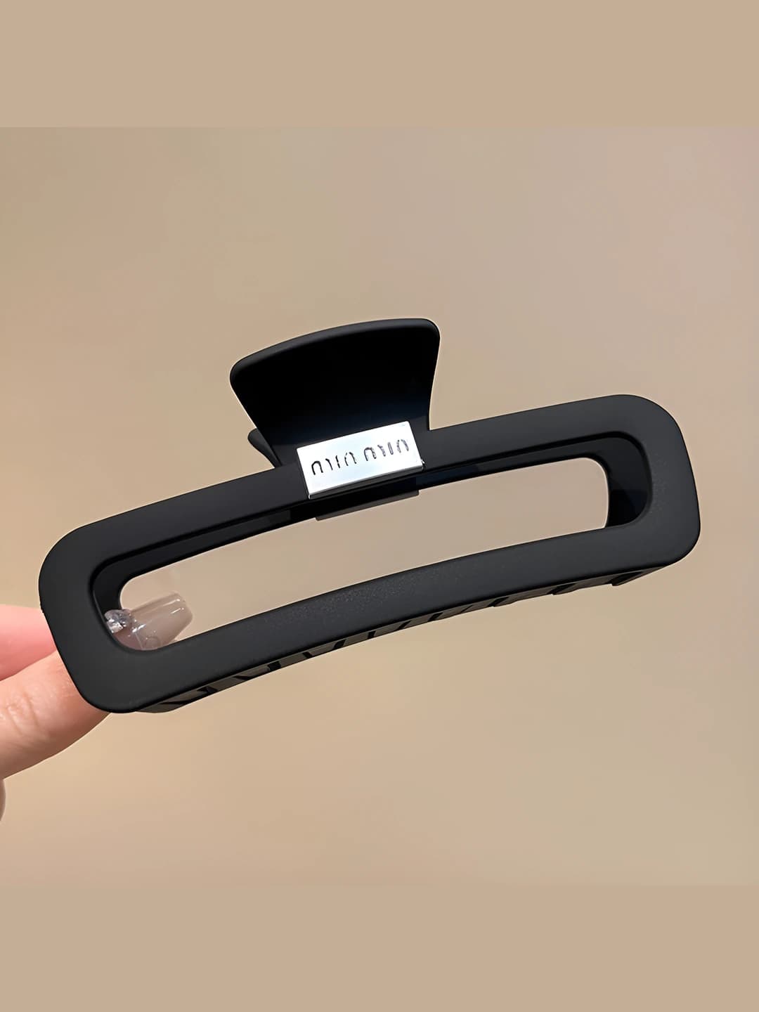 Oval letters, matte black, 13 cm