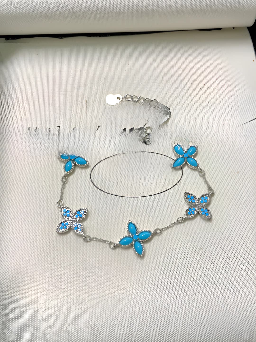 Turquoise four-leaf clover bracelet