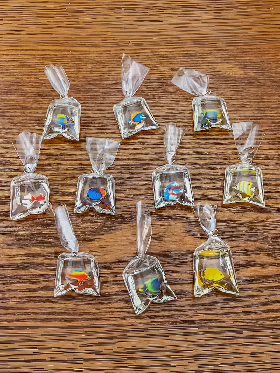 Mixed 10 resin tropical fish set-10 variants 1 each-34g-SN1069