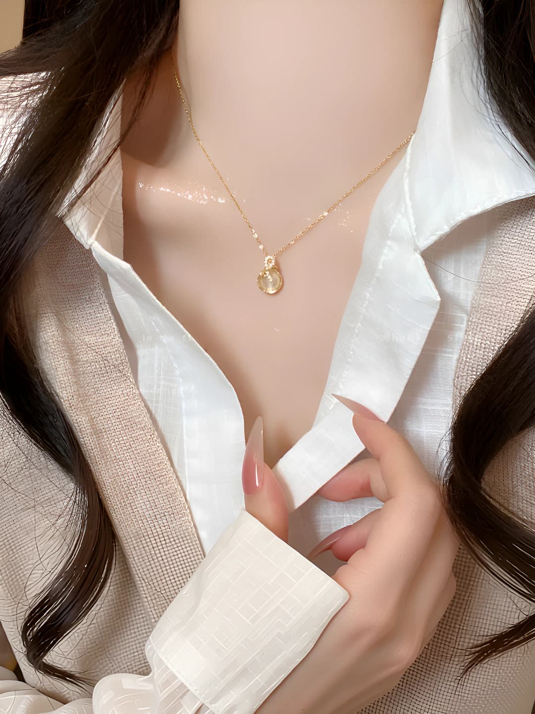 Women's titanium steel pendant necklace, geometric shape, simple style