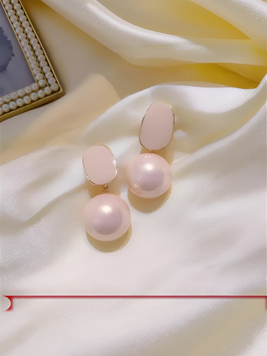 Pink pearl studs