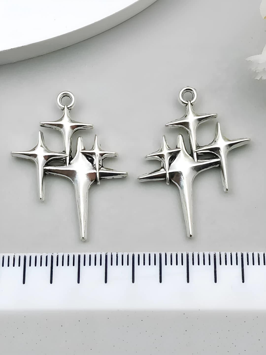 1 шт. вырезная звезда 23x29mm-2.2g