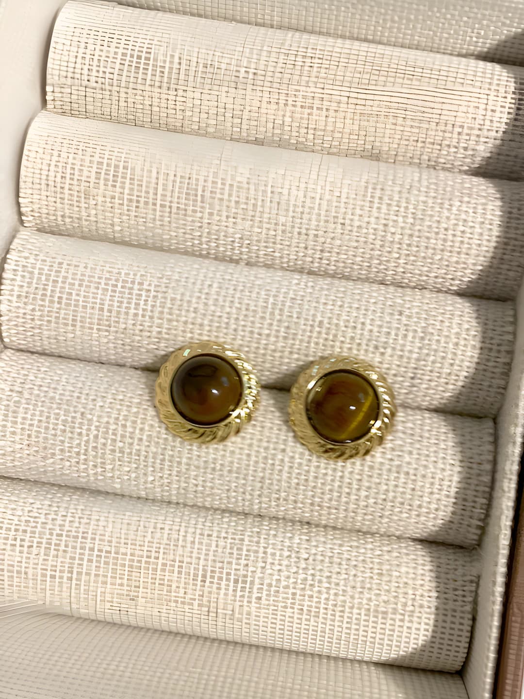 Gold round earrings 0595