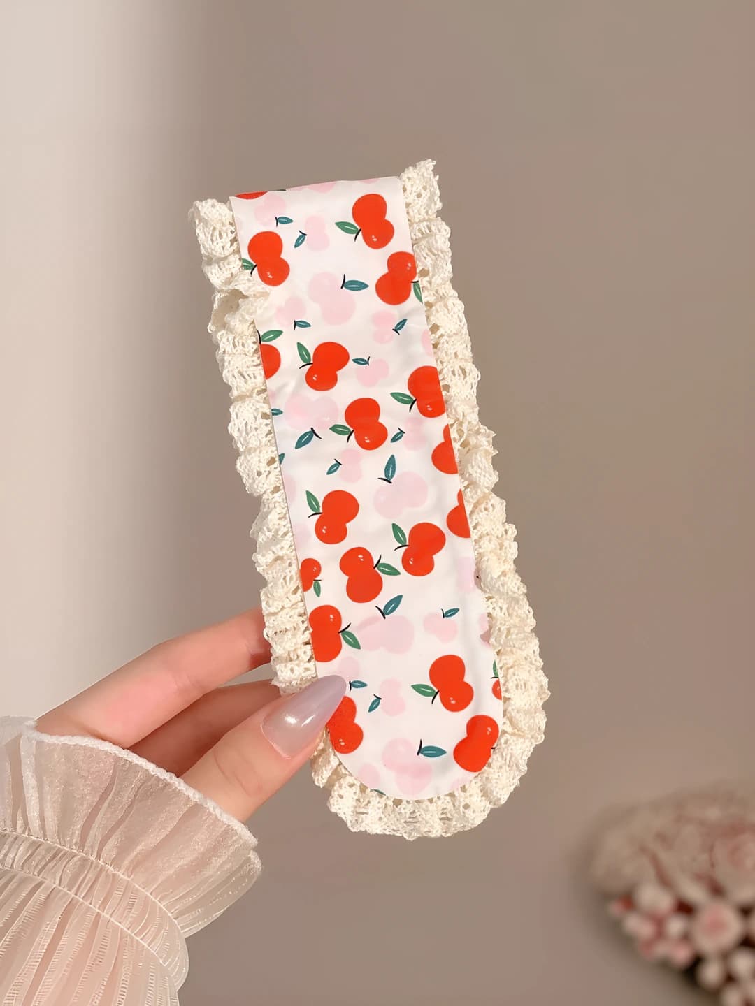 12# Маленькие вишни - 34.5*6.5 см