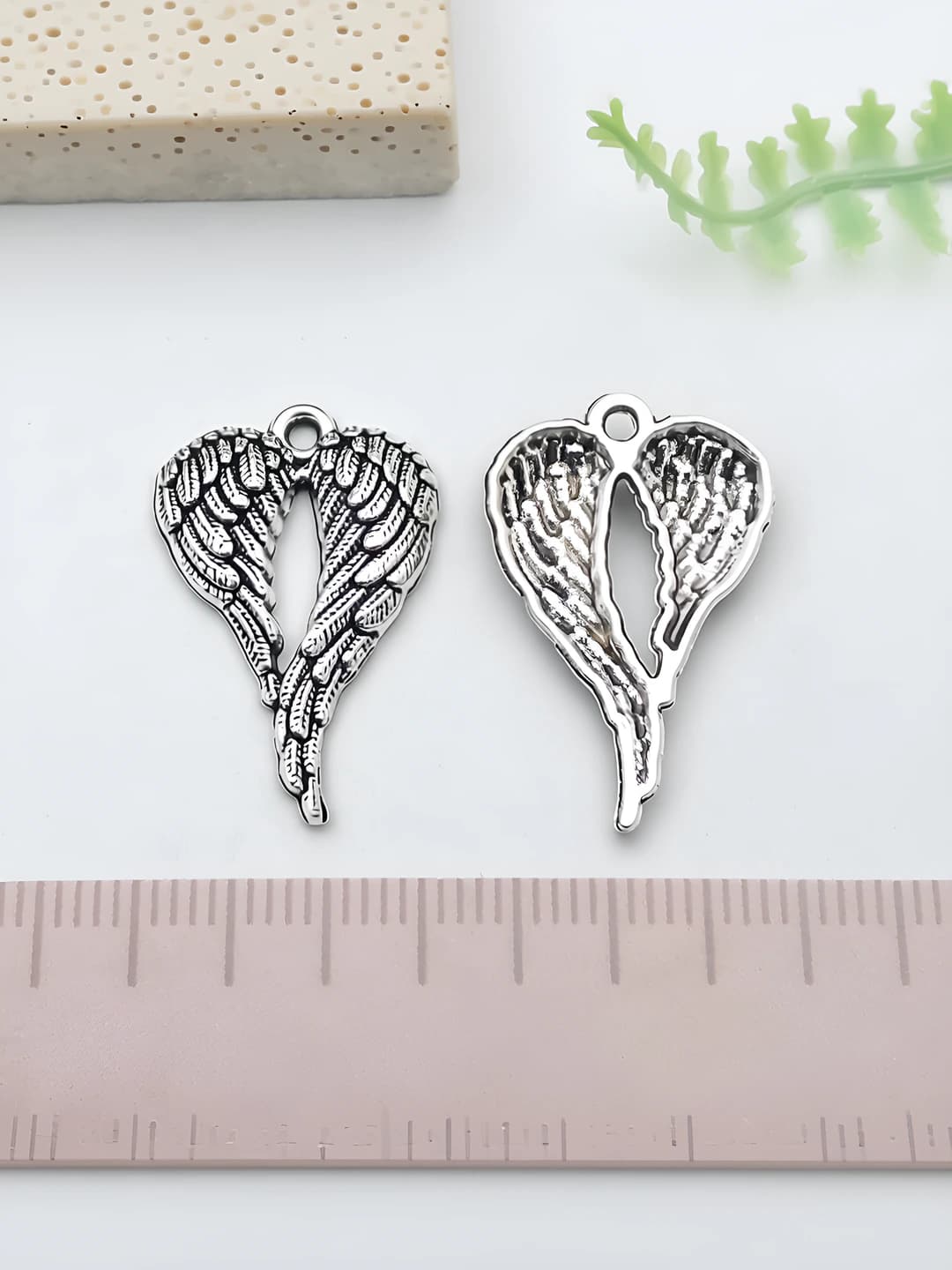 1 dona yurak qanot, 25x16mm, 1.3g